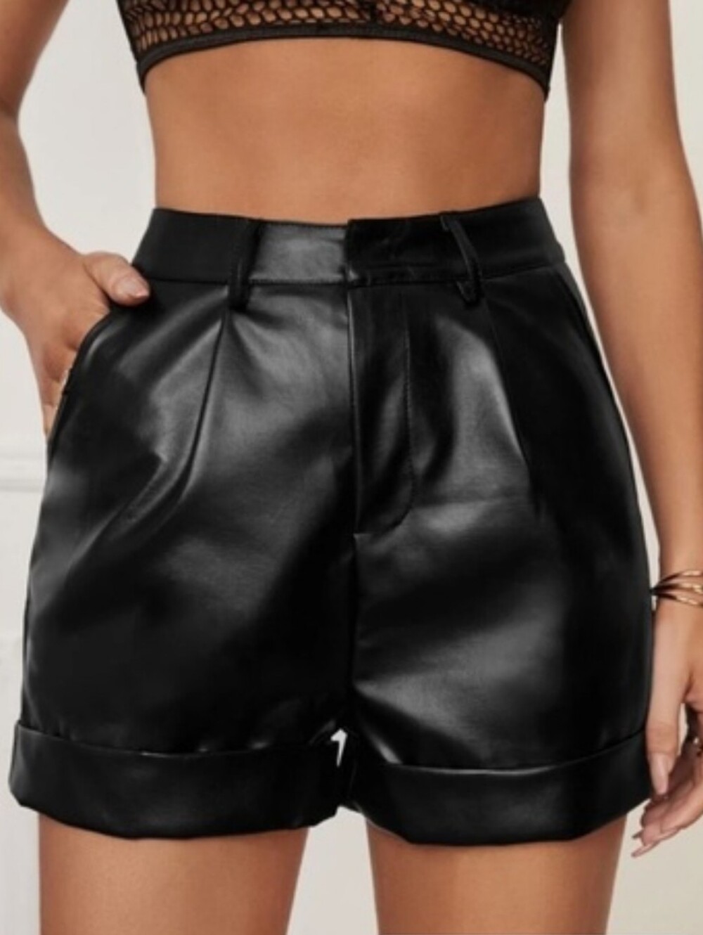 SHEIN high-waisted faux leather pleated shorts with rolled hem,Size LARGE (Tall)